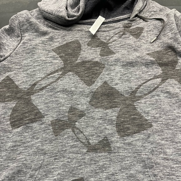 Under Armour lightweight sweatshirt - Size: Large - Brand new without tags - Picture 6 of 7